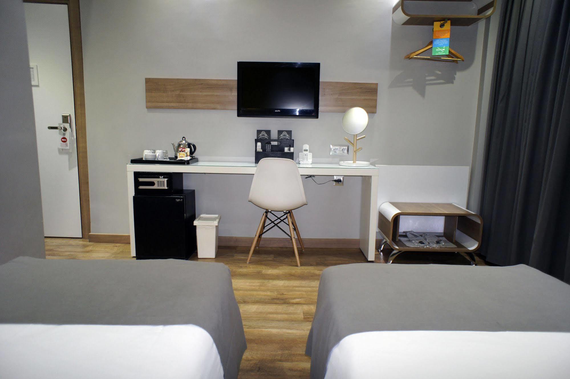 My Dora Hotel Istanbul Bagian luar foto