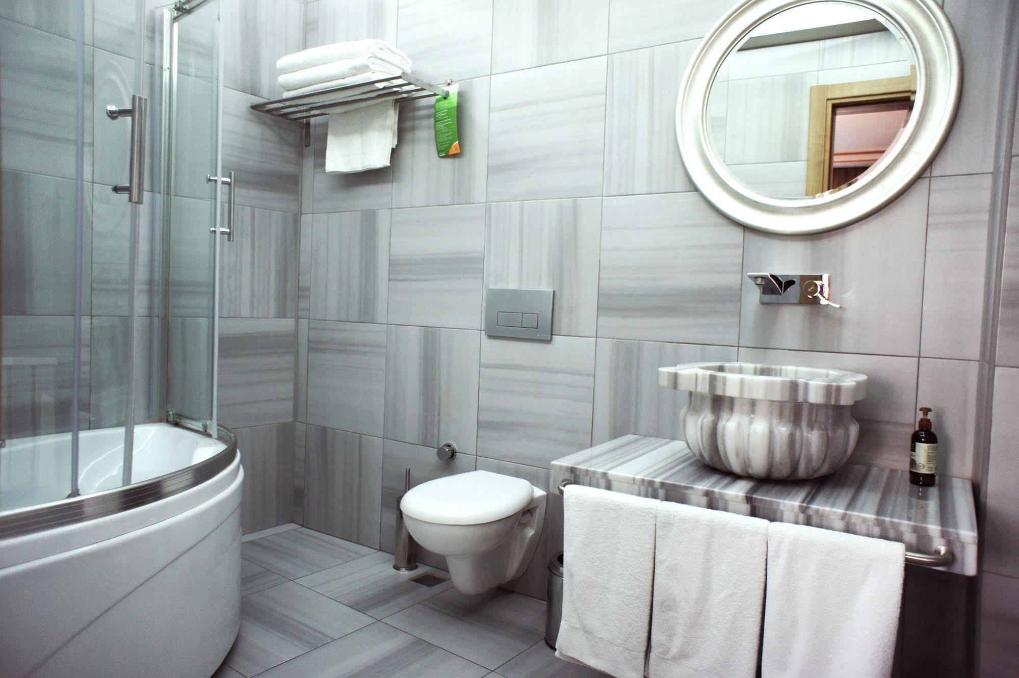 My Dora Hotel Istanbul Bagian luar foto