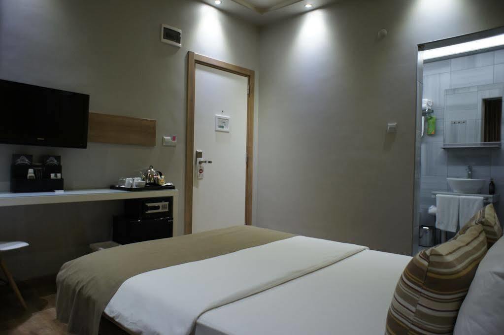 My Dora Hotel Istanbul Bagian luar foto
